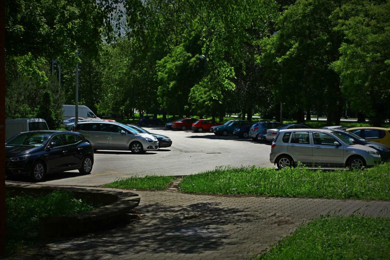 See U In Zagreb Apartment Exterior foto